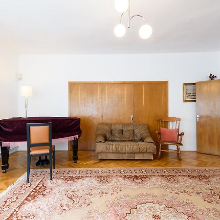 Casa Cu Cires Brasov Apartment Екстериор снимка