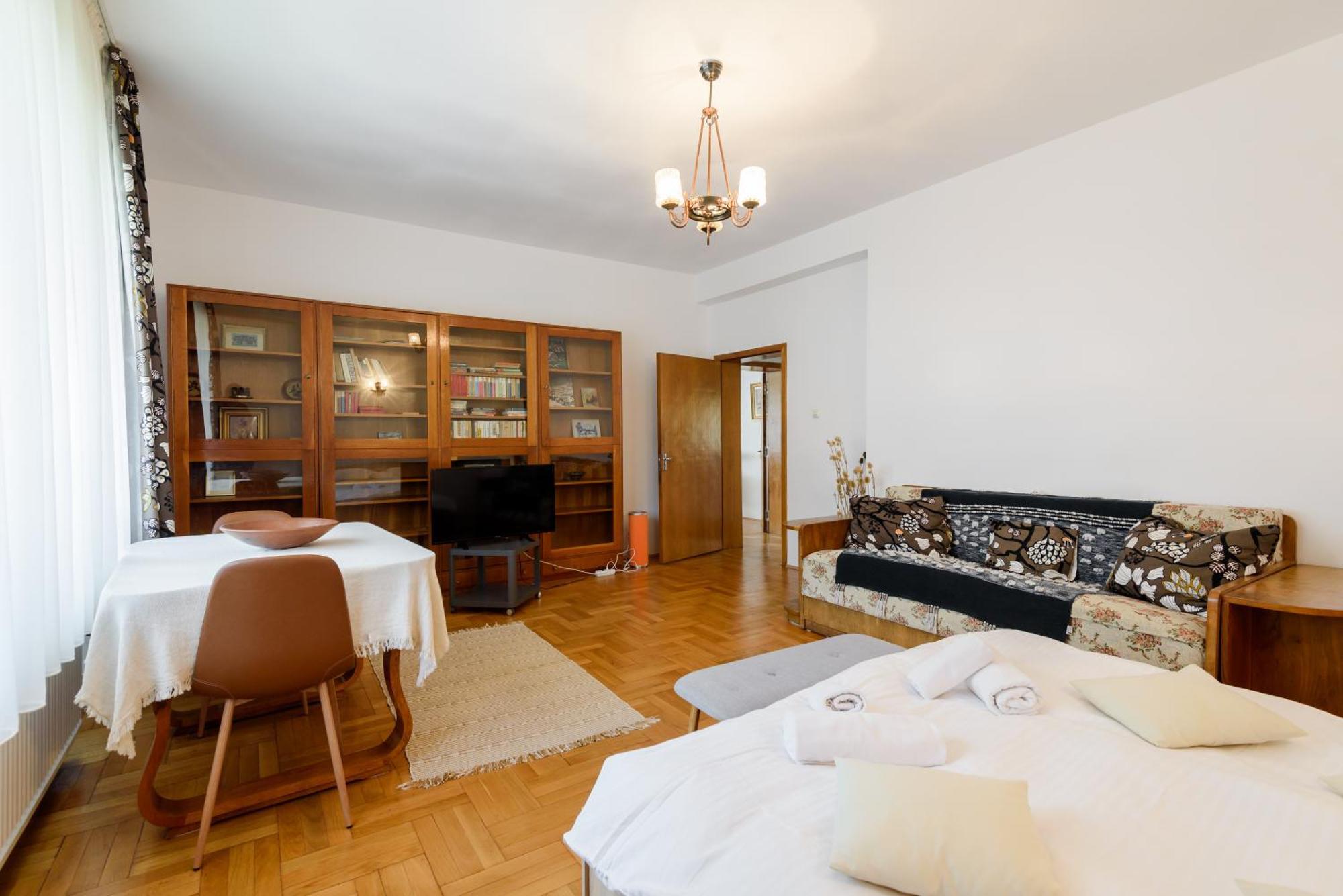 Casa Cu Cires Brasov Apartment Екстериор снимка