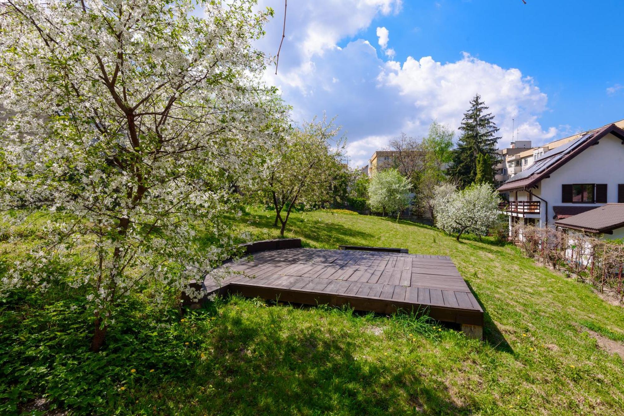 Casa Cu Cires Brasov Apartment Екстериор снимка